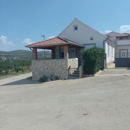 Lavanda Vrana  Luaran gambar