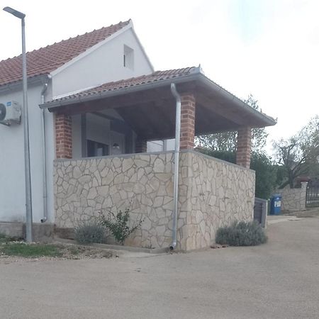 Lavanda Vrana  Luaran gambar