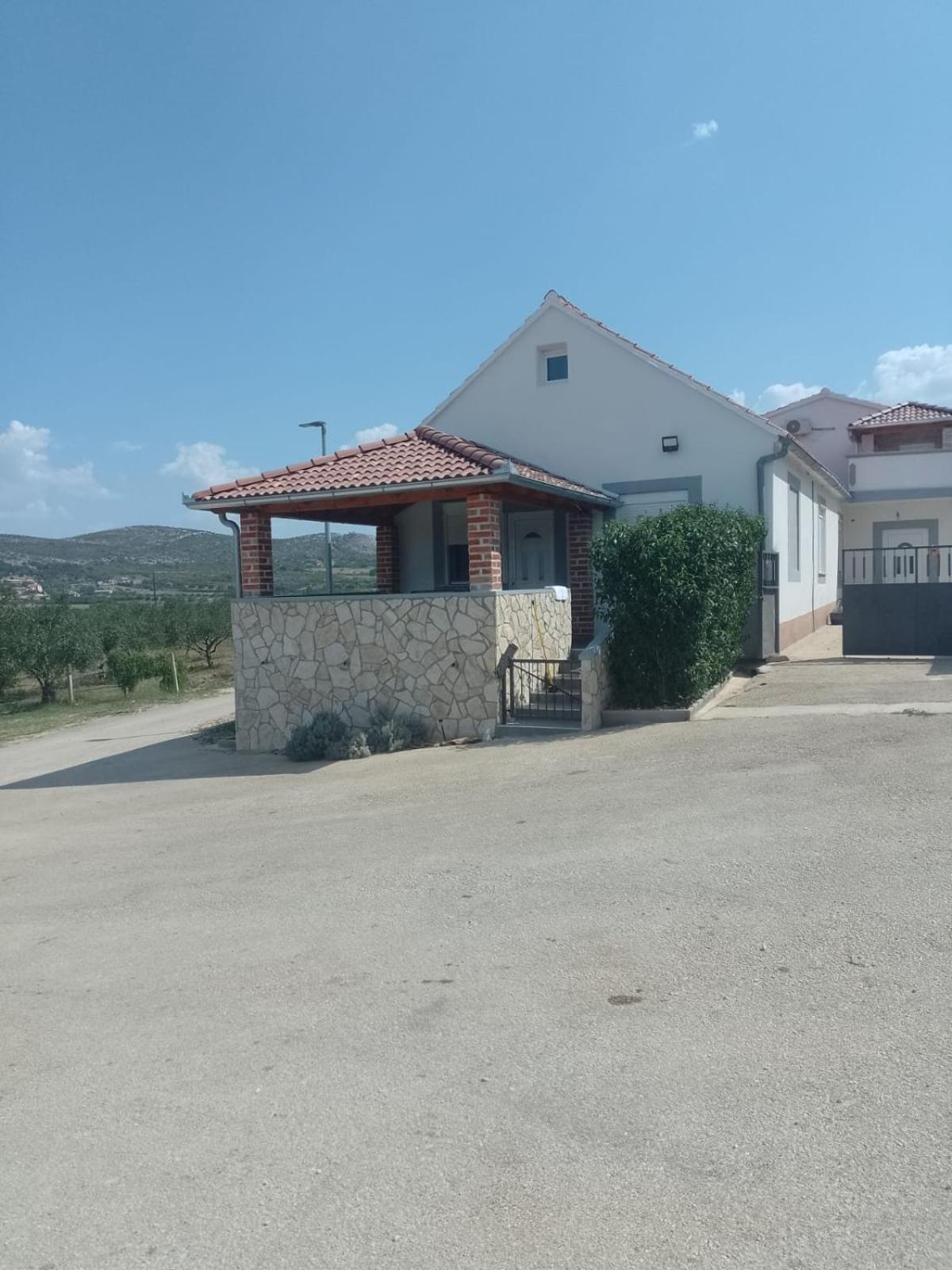 Lavanda Vrana  Luaran gambar